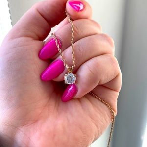 Vintage Solitaire Cubic Zirconia pendant set in 10K gold with gold chain
